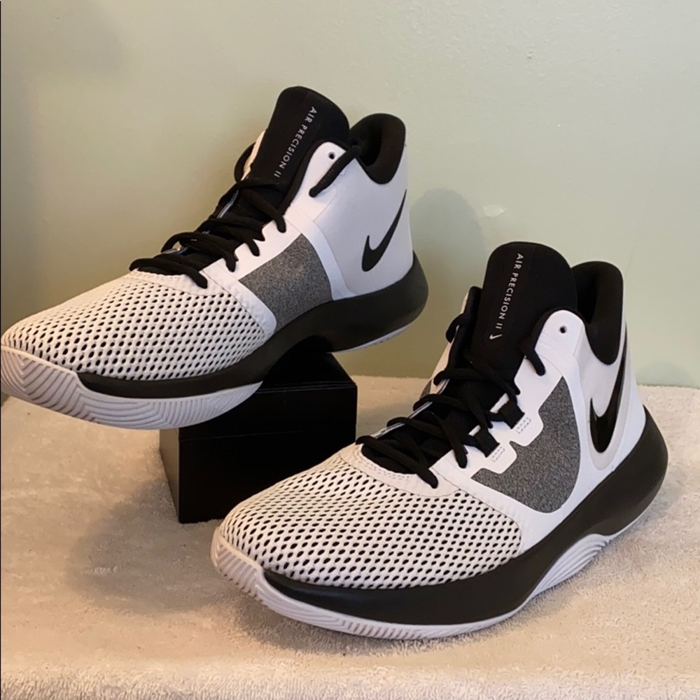 Air Precision II Basketball Shoe - Picture 2 of 6
